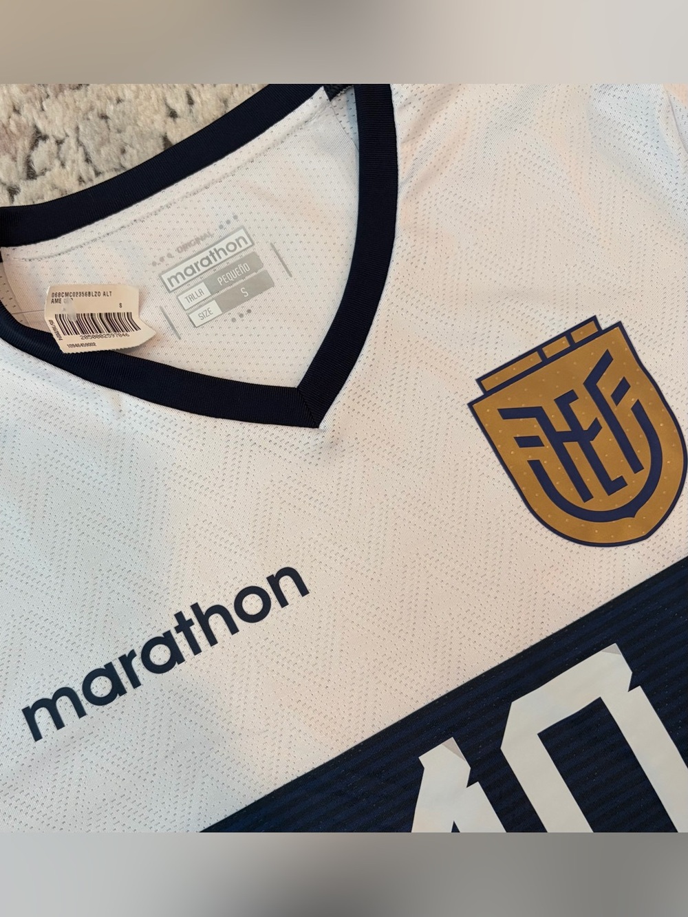 Marathon Authentic Ecuador Copa America 2024 Kendry Paez Jersey Men’s Sz: Small - Picture 4 of 9